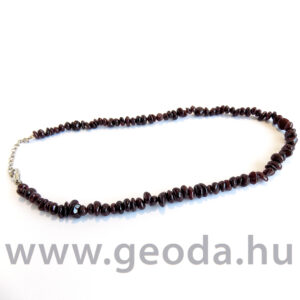 Gránát fűzött nyaklánc