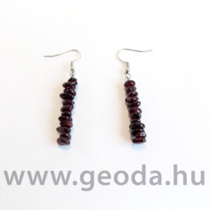 Gránát fűzött fülbevaló